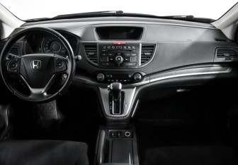 Подержанный автомобиль Honda CR-V 2013 года (14 фото)