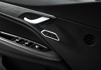 Подержанный автомобиль Geely Tugella 2022 года (21 фото)