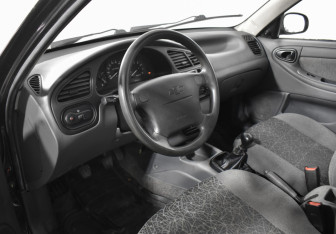 Подержанный автомобиль Chevrolet Lanos 2008 года (9 фото)