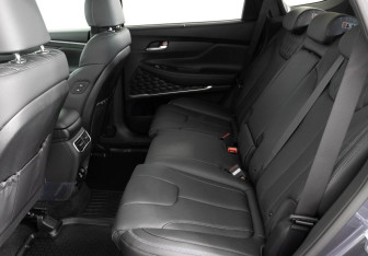 Новый Hyundai Santa Fe 2025 (9 фото)