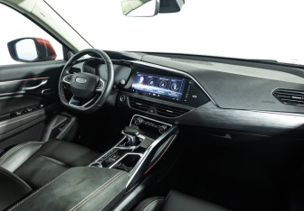 Подержанный автомобиль Geely Tugella 2021 года (9 фото)