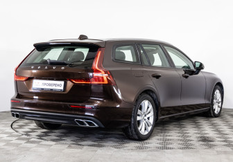 Подержанный автомобиль Volvo V60 2019 года (5 фото)