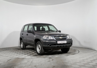 Подержанный автомобиль Chevrolet Niva 2020 года (3 фото)