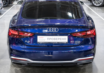 Подержанный автомобиль Audi A5 Liftback 2022 года (31 фото)