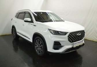 Подержанный автомобиль Chery Tiggo 8 Pro 2021 года (3 фото)