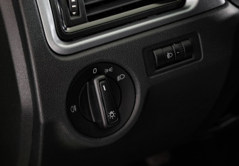 Подержанный автомобиль Skoda Rapid Liftback 2018 года (13 фото)