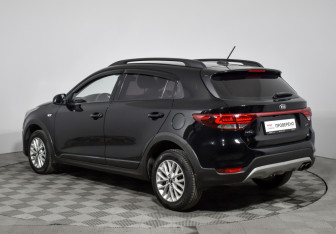 Подержанный автомобиль Kia Rio Hatchback 2019 года (7 фото)