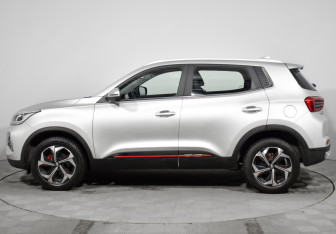 Подержанный автомобиль Chery Tiggo 4 Pro 2023 года (8 фото)