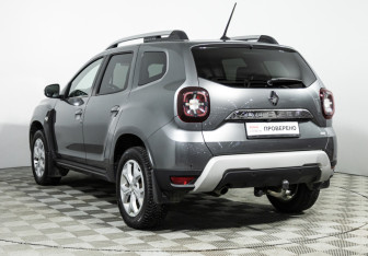 Подержанный автомобиль Renault Duster 2021 года (7 фото)