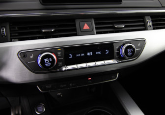 Подержанный автомобиль Audi A5 Liftback 2019 года (17 фото)