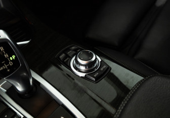 Подержанный автомобиль BMW X3 2014 года (16 фото)