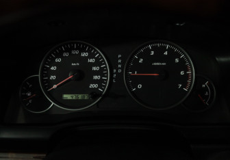 Подержанный автомобиль Toyota Land Cruiser Prado 2006 года (12 фото)