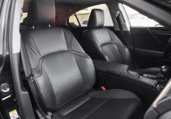Подержанный автомобиль Lexus ES 2019 года (31 фото)