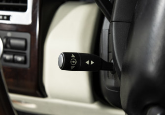 Подержанный автомобиль Land Rover Range Rover 2012 года (16 фото)