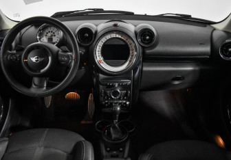 Подержанный автомобиль MINI Countryman 2014 года (13 фото)