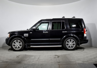 Подержанный автомобиль Land Rover Discovery 2012 года (8 фото)