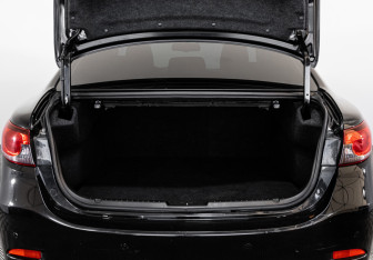 Подержанный автомобиль Mazda 6 Sedan 2014 года (20 фото)