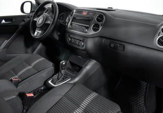 Подержанный автомобиль Volkswagen Tiguan 2011 года (13 фото)