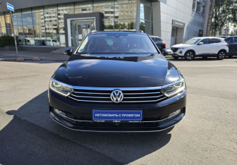 Подержанный автомобиль Volkswagen Passat Wagon 2019 года (2 фото)