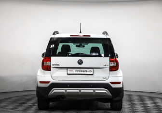 Подержанный автомобиль Skoda Yeti 2016 года (6 фото)