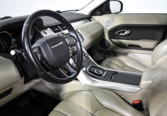 Подержанный автомобиль Land Rover Range Rover Evoque 2012 года (9 фото)