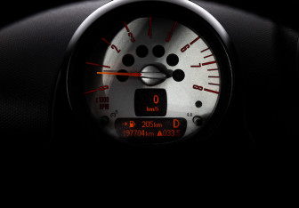 Подержанный автомобиль MINI Countryman 2011 года (19 фото)