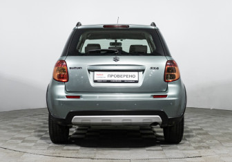 Подержанный автомобиль Suzuki SX4 Hatchback 2012 года (6 фото)