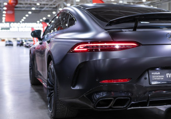 Подержанный автомобиль Mercedes-Benz AMG GT Liftback 2019 года (10 фото)