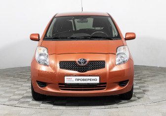 Подержанный автомобиль Toyota Yaris Hatchback 2006 года (2 фото)