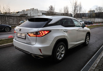 Подержанный автомобиль Lexus RX 2016 года (4 фото)