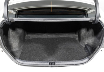 Подержанный автомобиль Toyota Corolla Sedan 2018 года (15 фото)