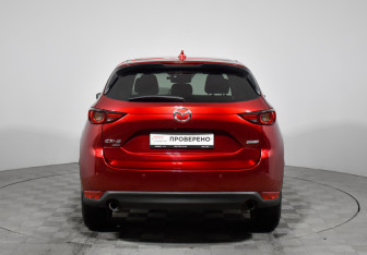 Подержанный автомобиль Mazda CX-5 2017 года (6 фото)