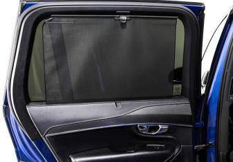 Подержанный автомобиль Volvo XC90 2016 года (25 фото)