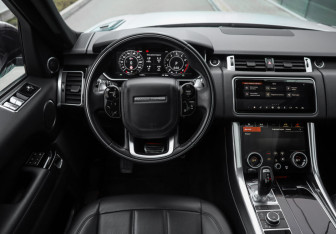 Подержанный автомобиль Land Rover Range Rover Sport 2021 года (14 фото)