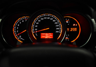 Подержанный автомобиль Nissan Murano Suv 2011 года (17 фото)