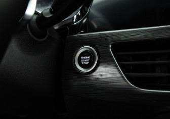 Подержанный автомобиль Geely Tugella 2023 года (23 фото)