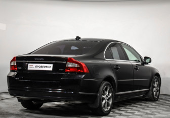 Подержанный автомобиль Volvo S80 2008 года (5 фото)