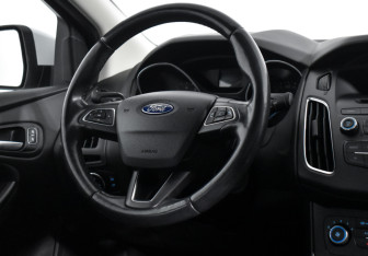 Подержанный автомобиль Ford Focus Sedan 2019 года (14 фото)