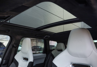 Подержанный автомобиль Land Rover Range Rover Sport 2020 года (25 фото)