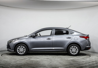 Подержанный автомобиль Hyundai Solaris Sedan 2020 года (8 фото)