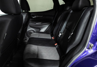 Подержанный автомобиль Nissan Qashqai 2018 года (10 фото)