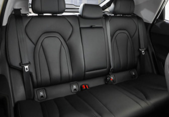 Подержанный автомобиль Omoda C5 2023 года (29 фото)