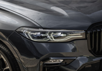 Подержанный автомобиль BMW X7 2019 года (11 фото)