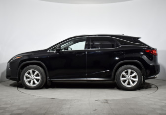 Подержанный автомобиль Lexus RX 2017 года (8 фото)