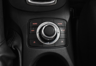 Подержанный автомобиль Mazda CX-5 2014 года (17 фото)