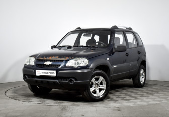 Подержанный автомобиль Chevrolet Niva 2011 года (1 фото)