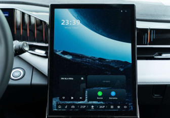 Новый Geely Atlas 2025 (27 фото)