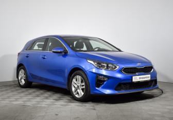 Подержанный автомобиль Kia Ceed Hatchback 2019 года (3 фото)