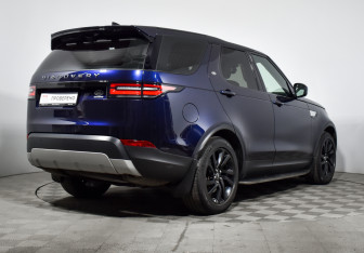 Подержанный автомобиль Land Rover Discovery 2017 года (6 фото)