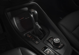 Подержанный автомобиль BMW X1 2018 года (16 фото)